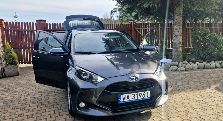 Toyota Yaris cena 71500 przebieg: 49000, rok produkcji 2021 z Warszawa małe 232